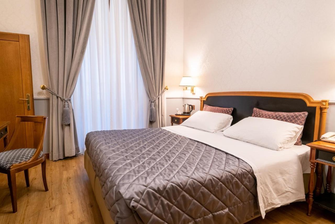 สตรอซซี ปาลาเช โฮเทล Hotel ฟลอเรนซ์ ภายนอก รูปภาพ