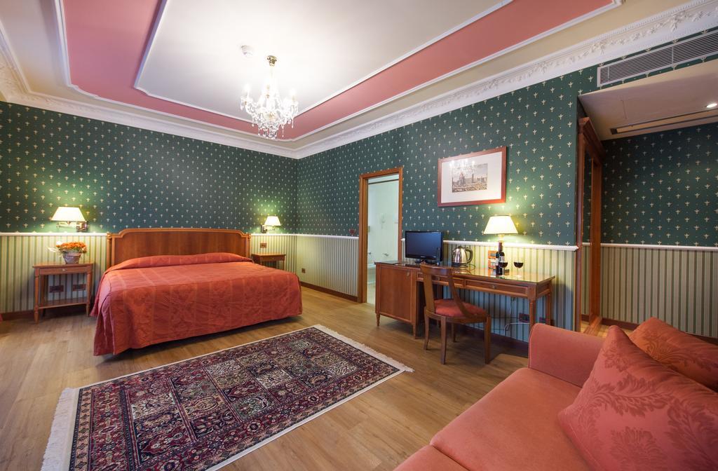 สตรอซซี ปาลาเช โฮเทล Hotel ฟลอเรนซ์ ภายนอก รูปภาพ