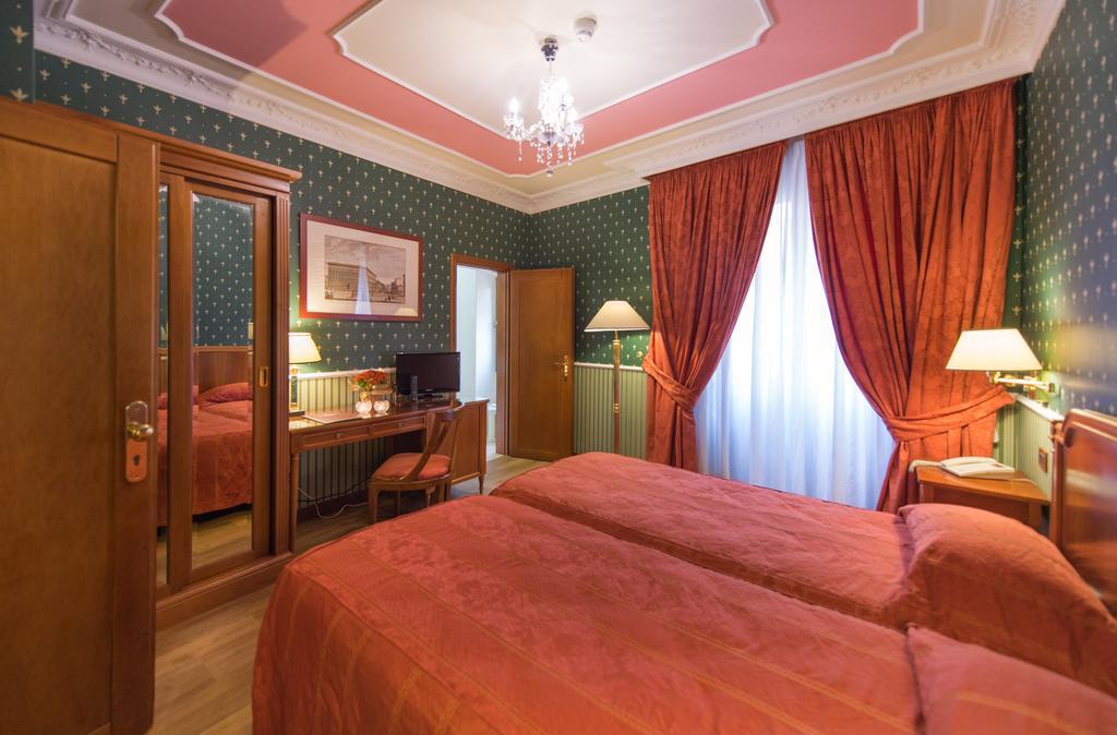 สตรอซซี ปาลาเช โฮเทล Hotel ฟลอเรนซ์ ภายนอก รูปภาพ